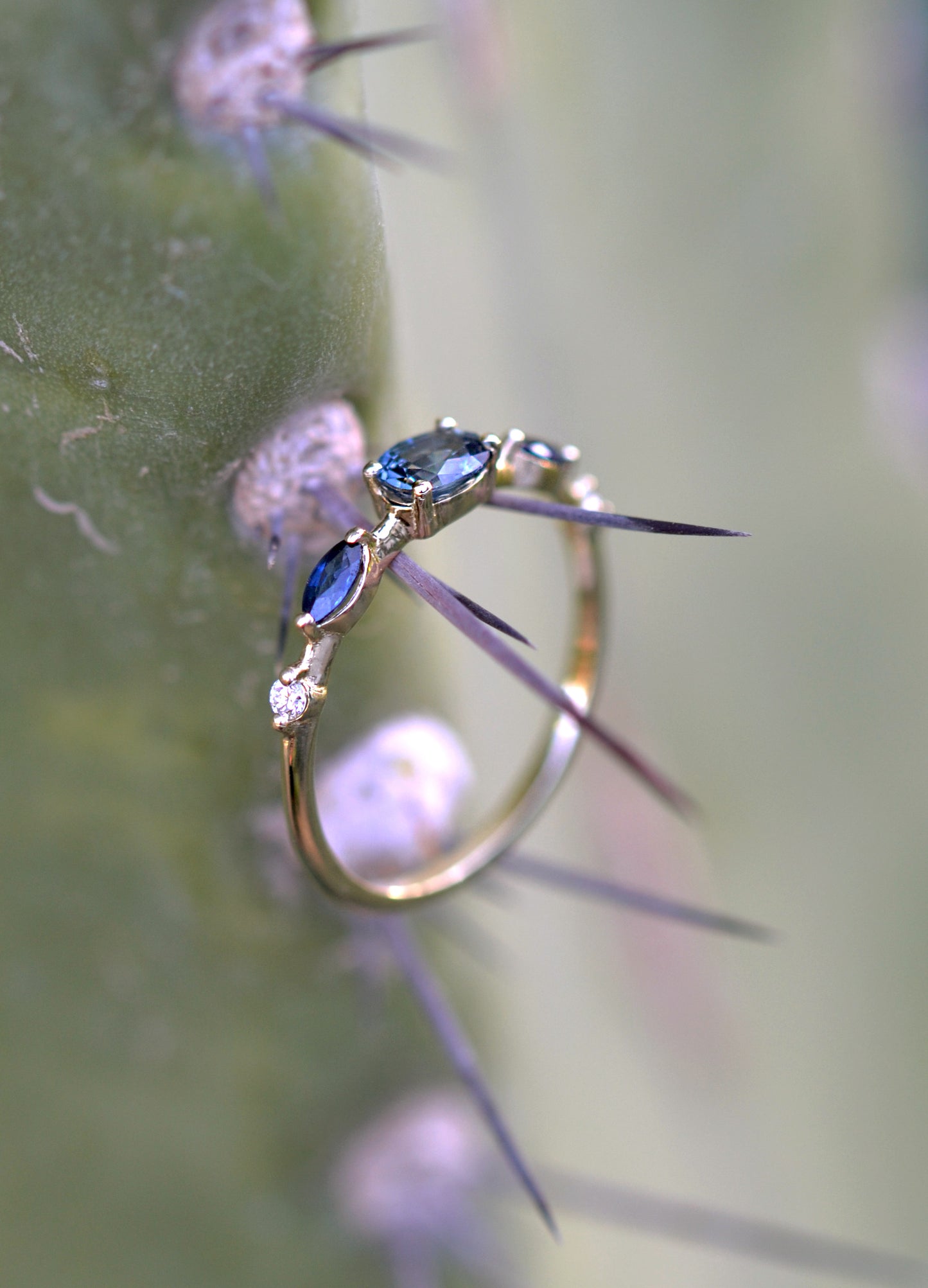 ZOHARA Ring 14K Gold Teal & Blue Sapphires, Lab diamonds