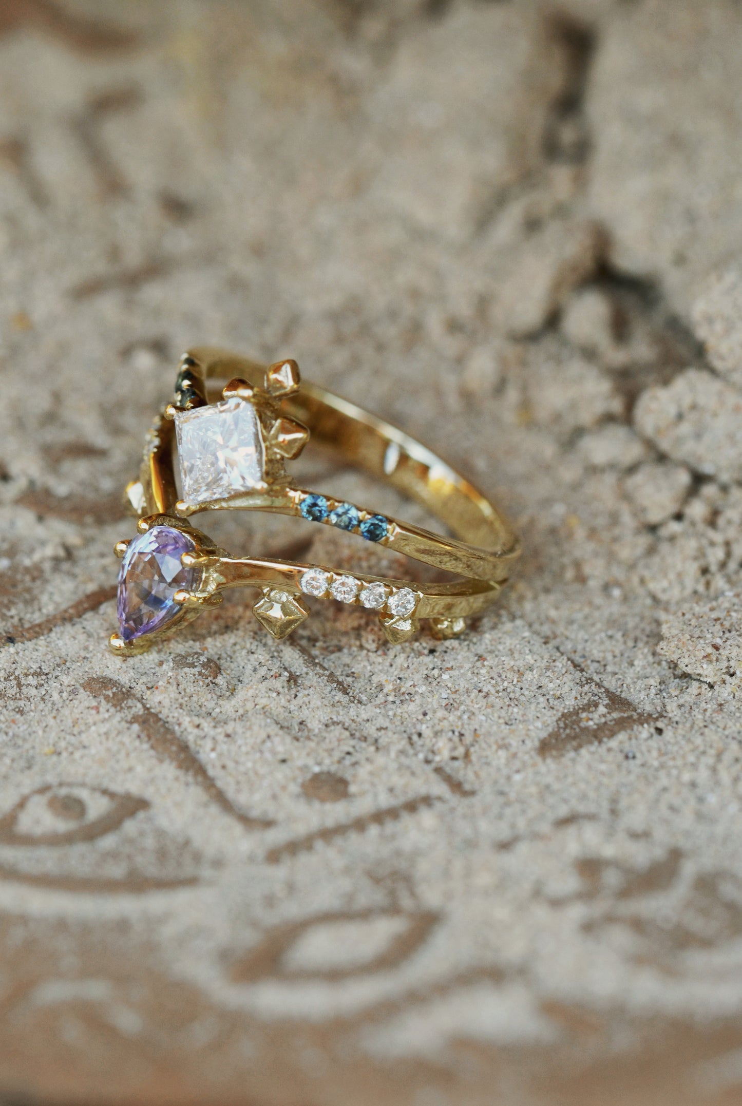 NEFERTITI Ring 14K Solid Gold