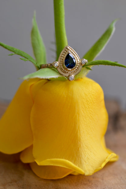 REINA 14K Gold Ring Natural Pear-Shaped Morganite Natural White Diamonds
