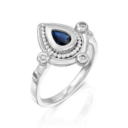 Reina Silver Ring