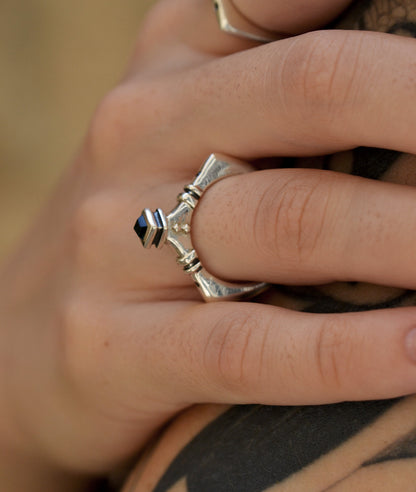 PYRAMID Ring