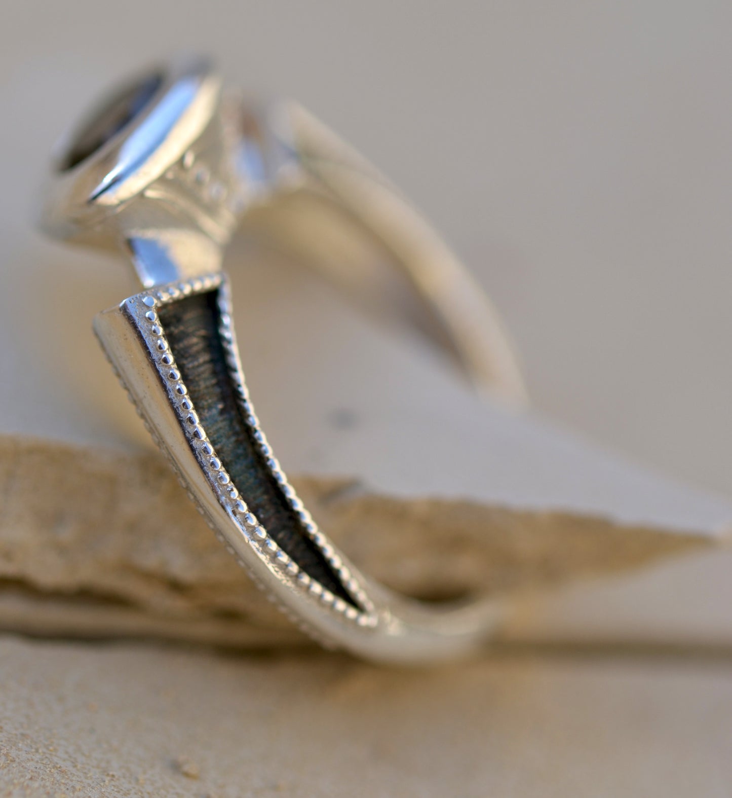 YARUS Ring