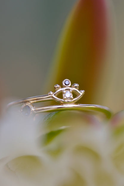 TINY EYE Ring 14K Gold Natural White & Black Diamonds, Teal Sapphire